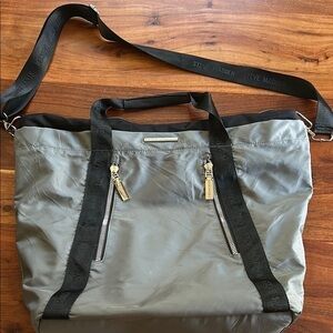 Steve Madden large tote bag/ carry on bag